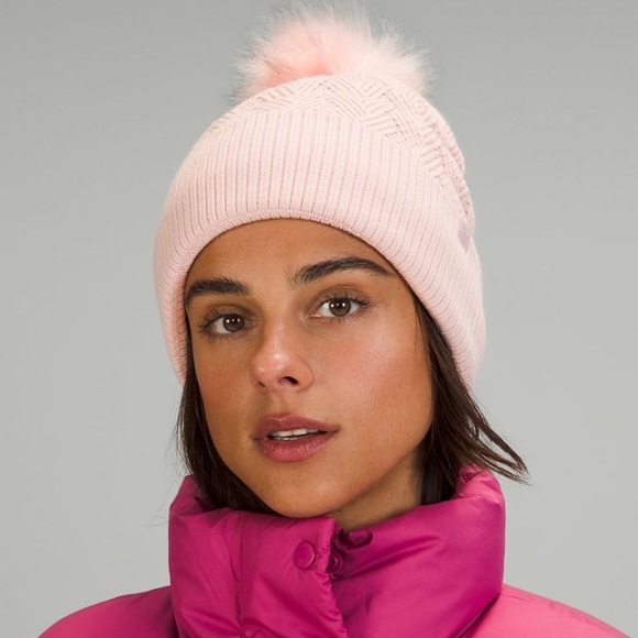 LAST SET:  Lululemon Sherpa Weave Beanie Hat & Mittens - Picture 2 of 14